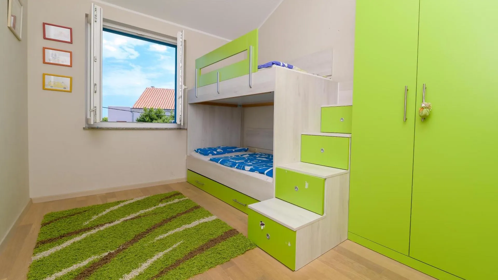 Apartment Luisa Nerezine